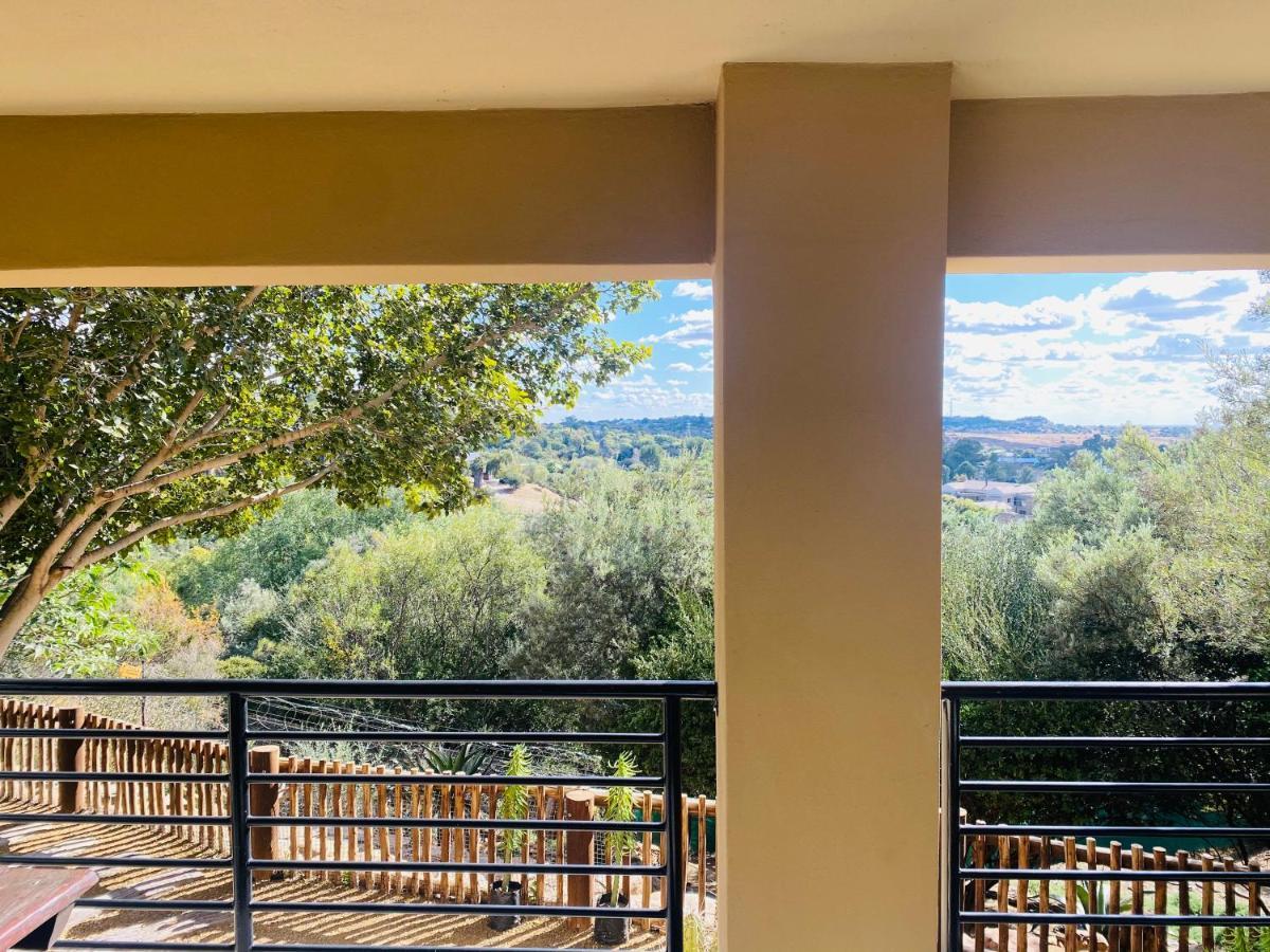 Impa-Lala Country Estate Bed & Breakfast Bloemfontein Dış mekan fotoğraf